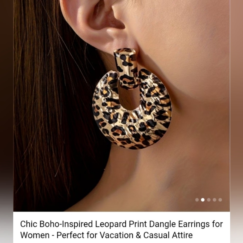 Chic Boho-Inspired Leopard Print Dangle Earrings for Women